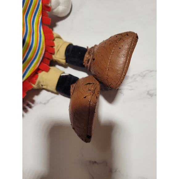 Disney Goofy plush Mexico outfit with flag Epcot around the world showcase - Picture 3 of 5